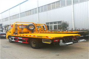 海勃湾附近拖车救援搭电