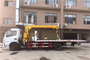 海勃湾附近汽车轮胎更换